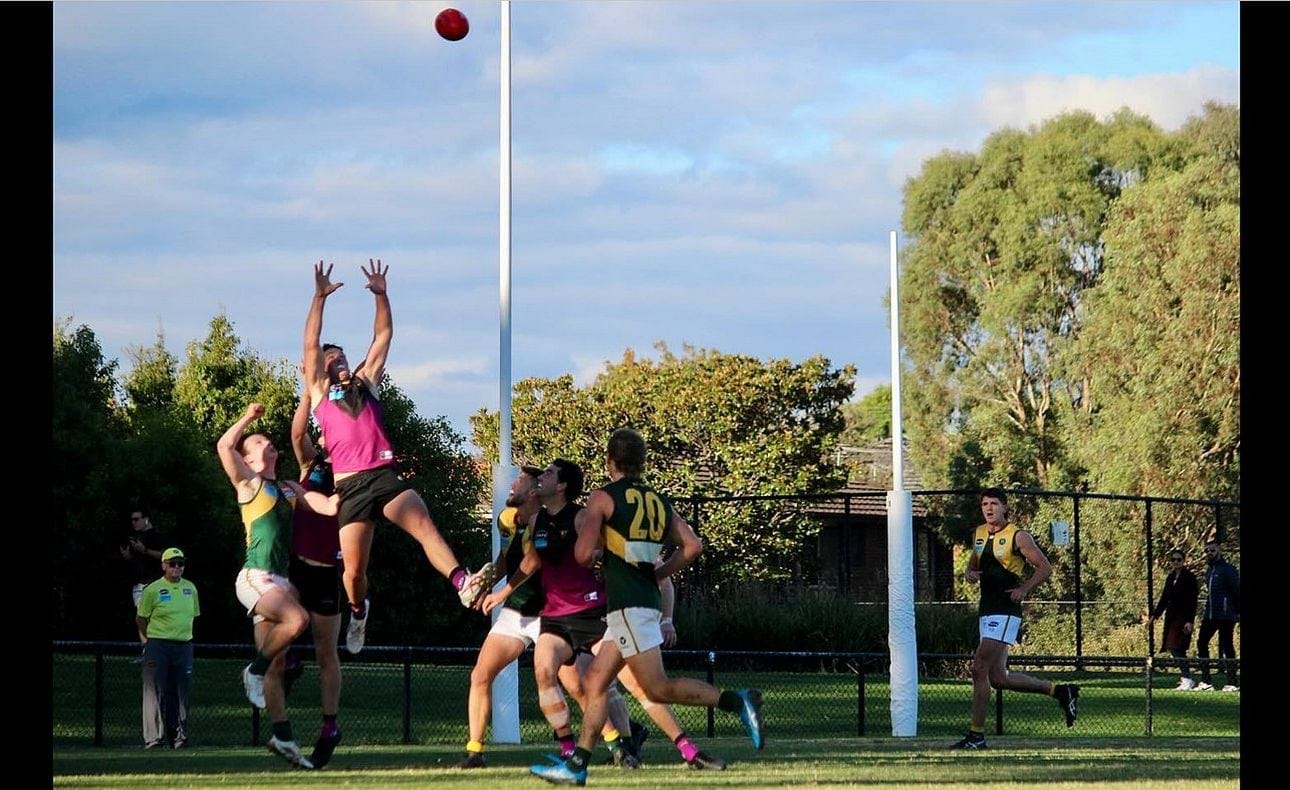 The familiar Harrison Jones leap for a mark