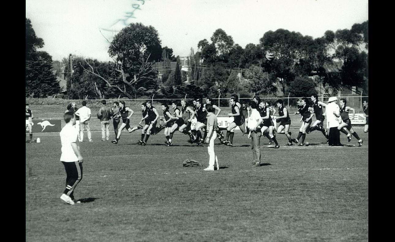 Pre-match warmup for the Seniors' 1989 Grand Final against Banyule at Elsternwick Park