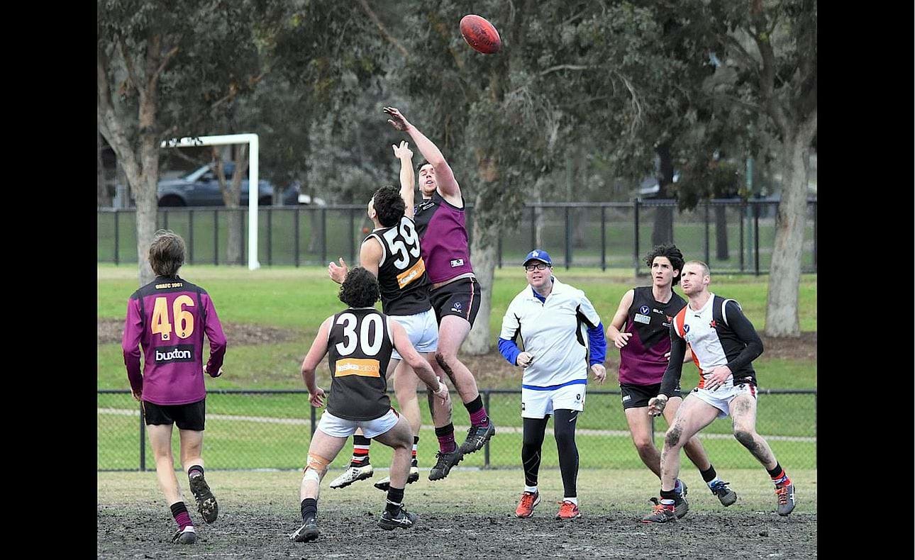 Ruck contest in the Reserves